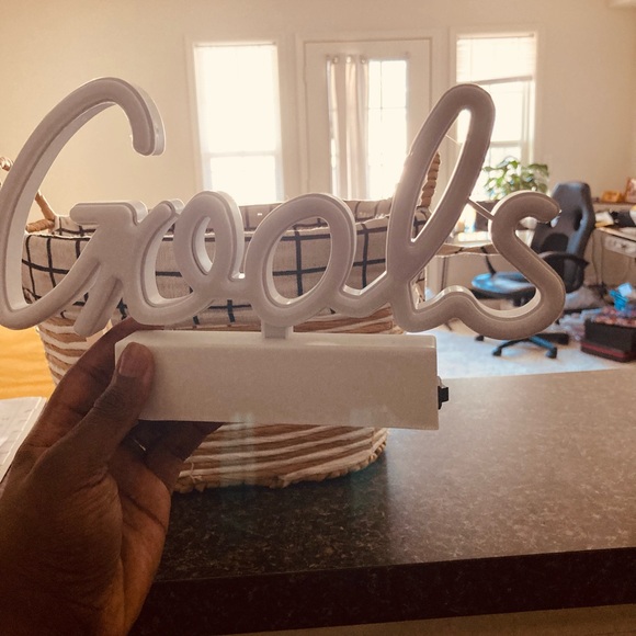 LED WORKSPACE DECOR - Picture 6 of 14